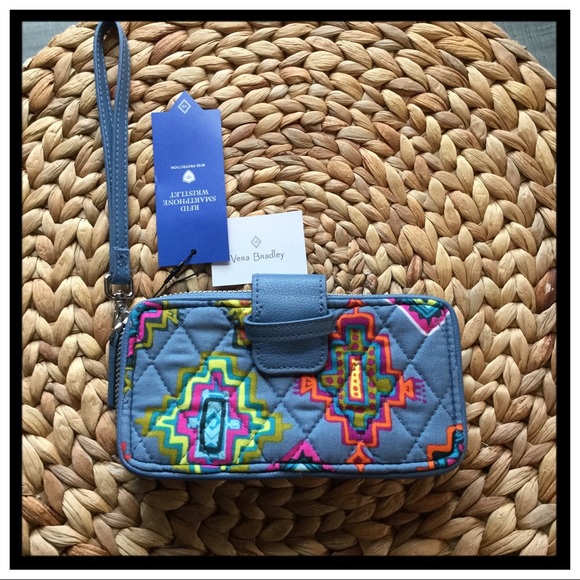 Vera Bradley Handbags - NWT Vera Bradley Painted Medallions RFID Wristlet